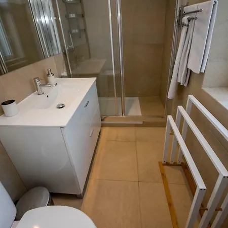 Queen's House Lapa, Boutique Apt 2 Bedrooms With Ac